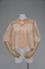 Load image into Gallery viewer, vintage 1930s peach silk and lace bed jacket XS-L

