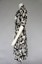 Load image into Gallery viewer, vintage 1980s silk Picasso print dress M
