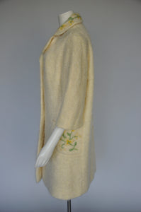 vintage 1960s creamy white mohair coat w/ floral embroidery XS-M