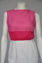 Load image into Gallery viewer, vintage 1950s pink &amp; white color block linen sleeveless dress XS
