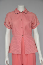 Load image into Gallery viewer, vintage 1940s coral pink two piece loungewear set XS-S
